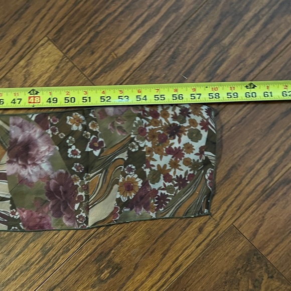 Floral Patterned Scarf - Picture 5 of 10